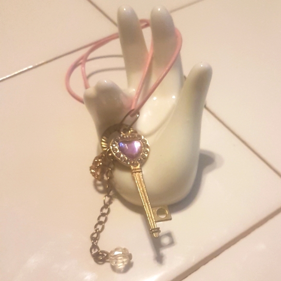 💗 Chibiusa Crystal Key Necklace - Picture 2 of 6
